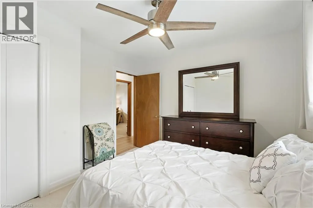 20 WOODSIDE Drive
