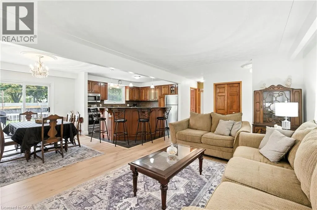 20 WOODSIDE Drive