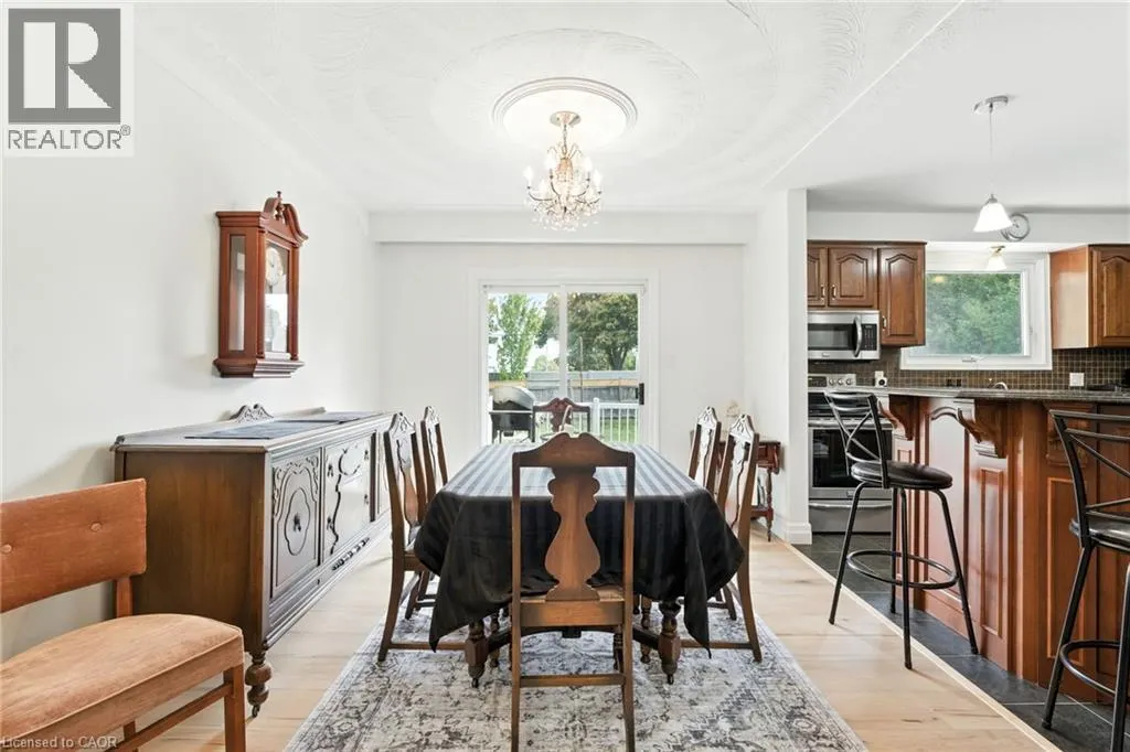 20 WOODSIDE Drive
