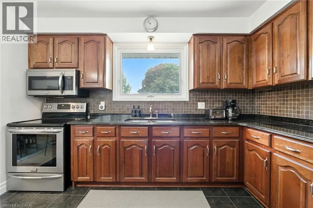 20 WOODSIDE Drive