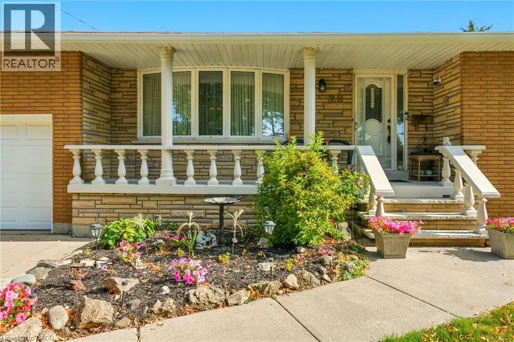 20 WOODSIDE Drive