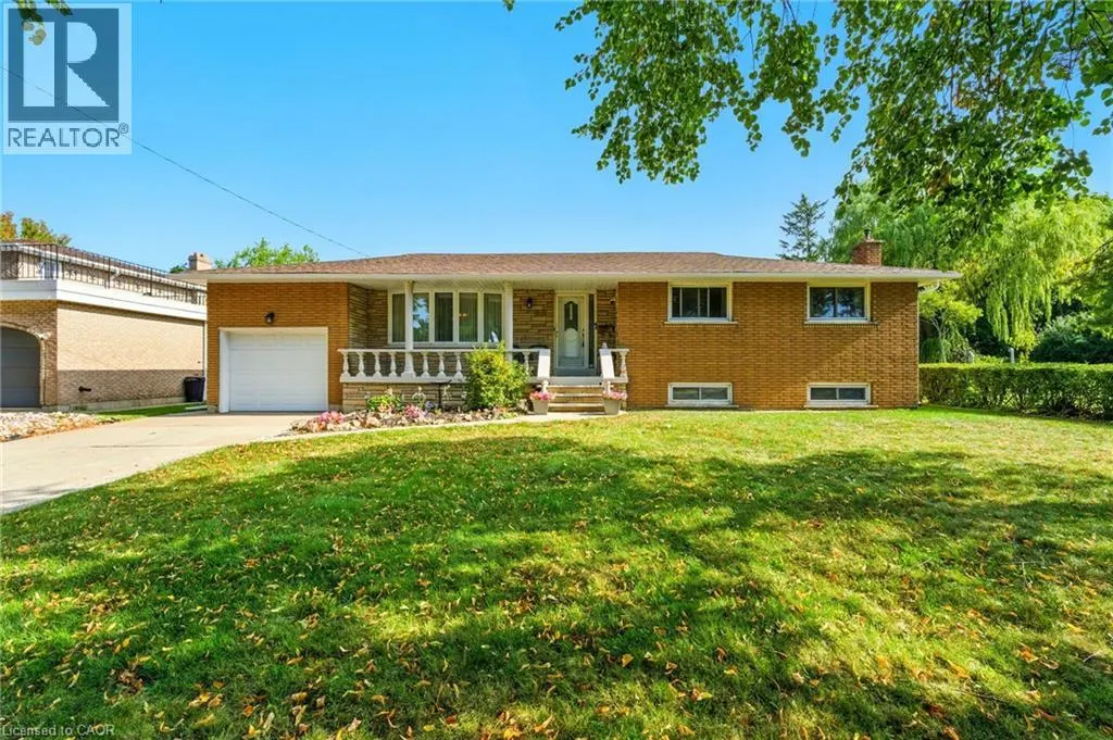 20 WOODSIDE Drive