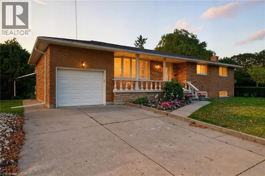 20 WOODSIDE Drive