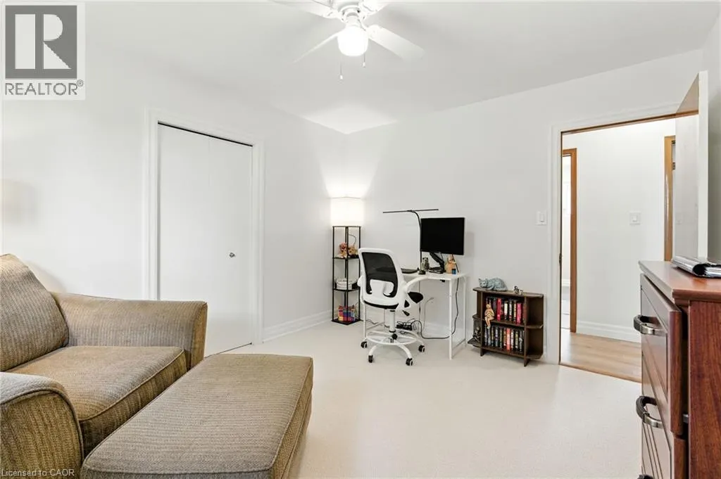 20 WOODSIDE Drive