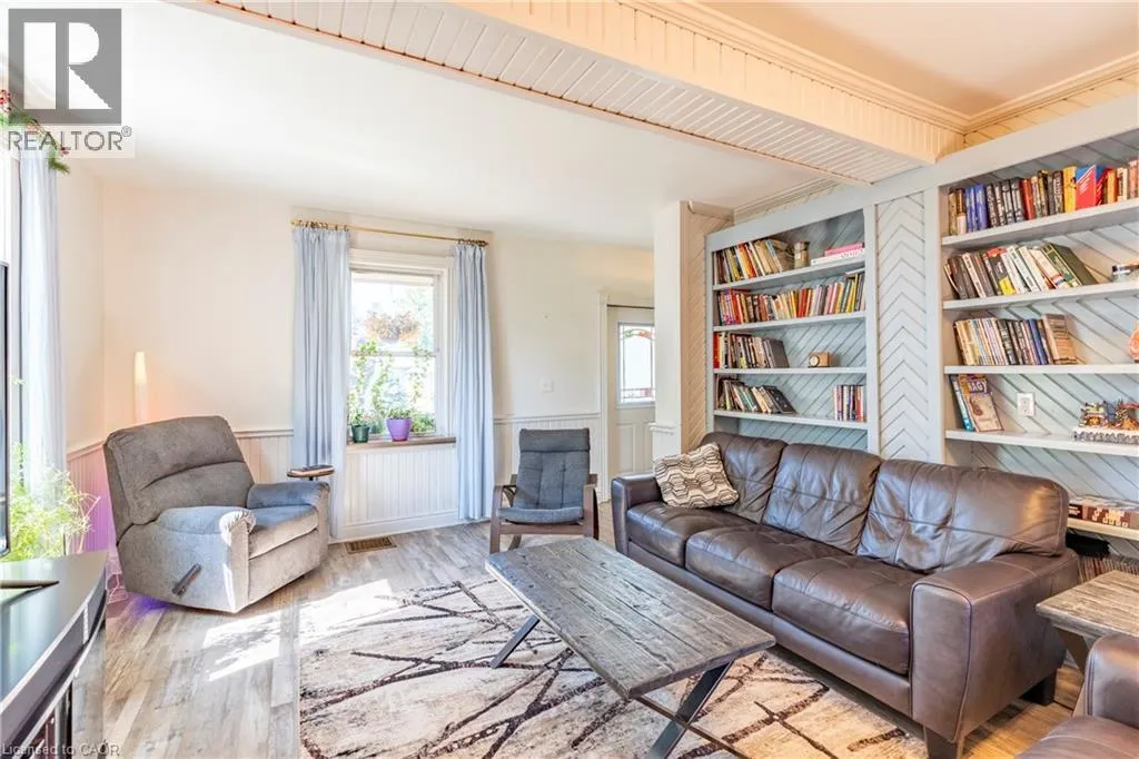 4593 PERTH ROAD 135