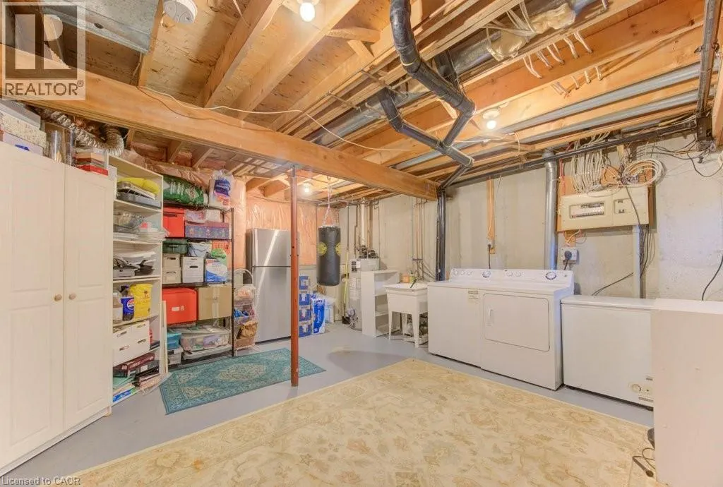 476 KINGSCOURT Drive Unit# 15, #15