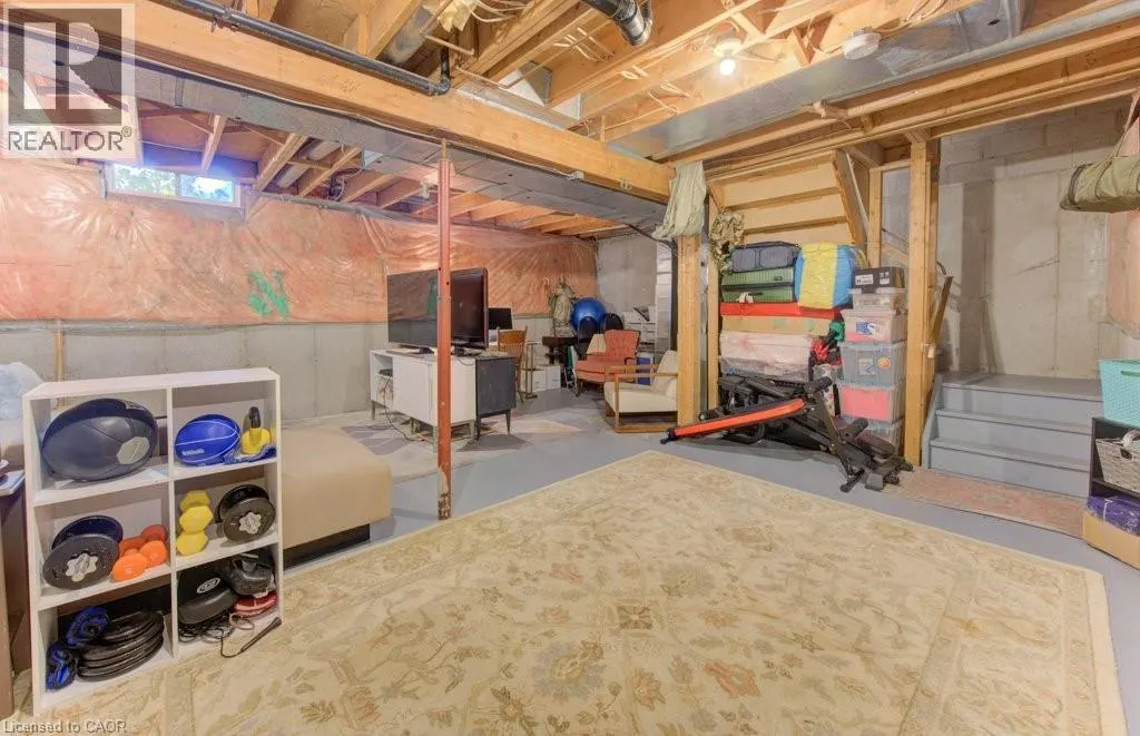 476 KINGSCOURT Drive Unit# 15, #15