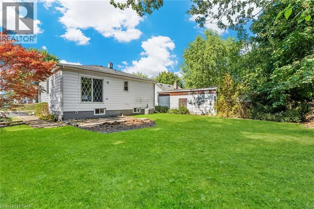 323 NORTH CAYUGA Street W