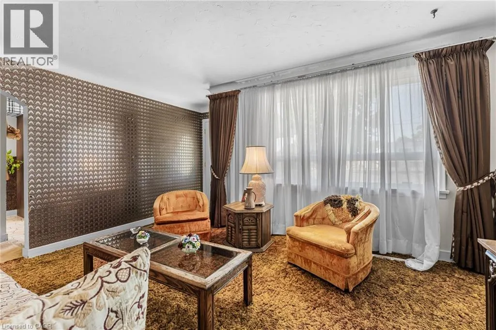 323 NORTH CAYUGA Street W