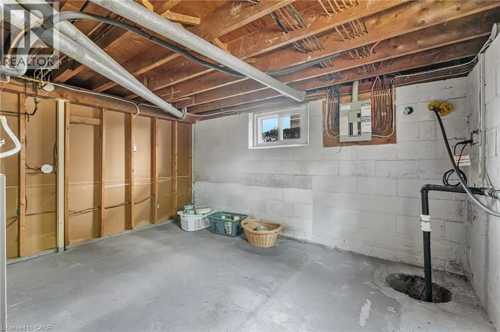 323 NORTH CAYUGA Street W