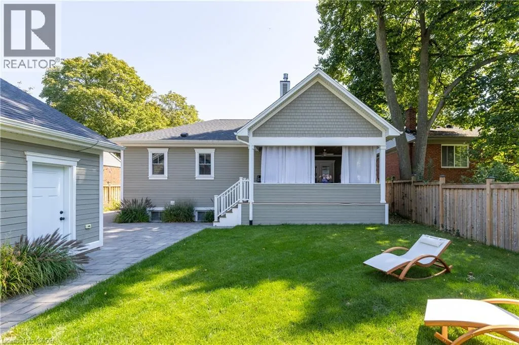 2195 COURTLAND Drive