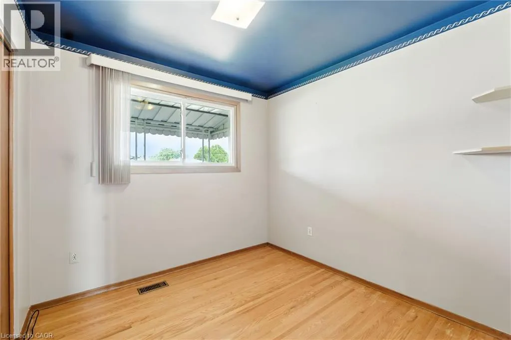 10 ROSE Crescent