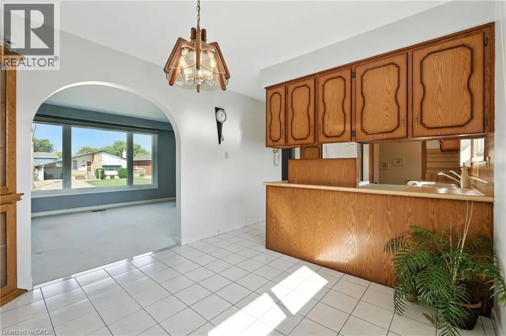 10 ROSE Crescent