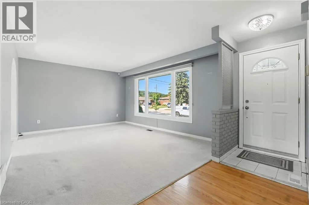 10 ROSE Crescent