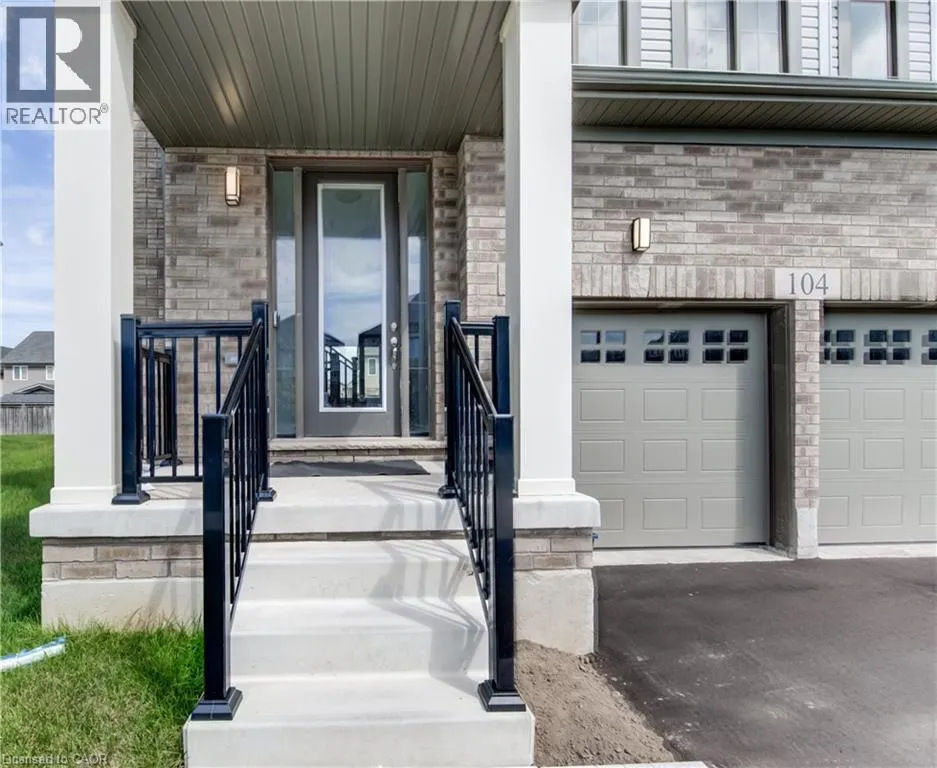 104 BLACKLOCK Street