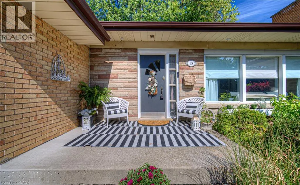 38 KINGSWAY Crescent