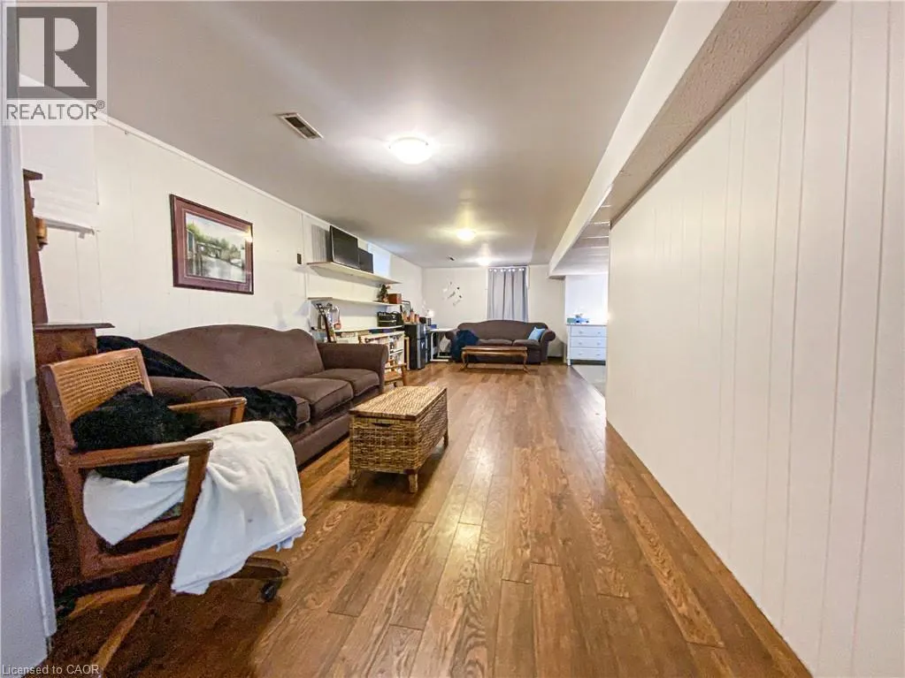 38 KINGSWAY Crescent
