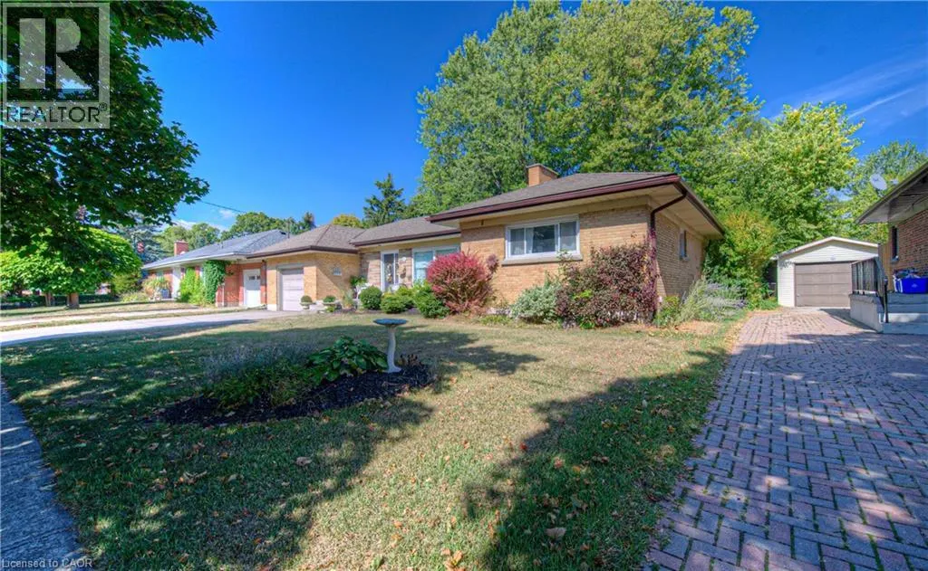 38 KINGSWAY Crescent