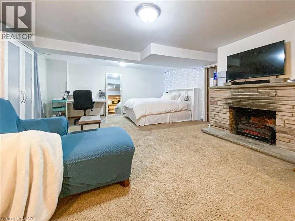 38 KINGSWAY Crescent