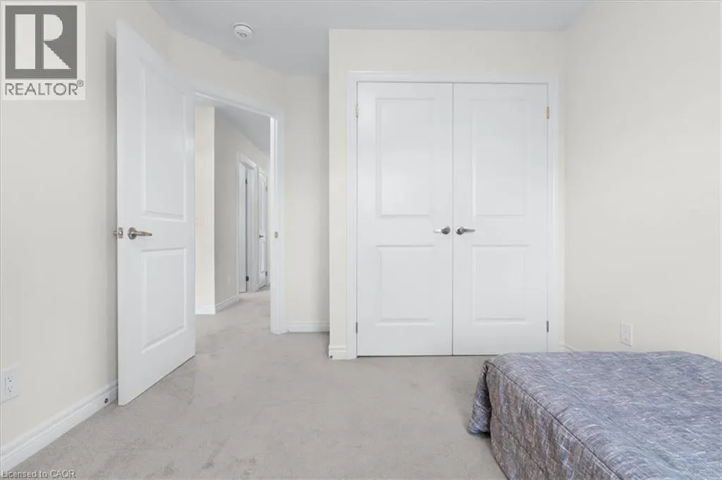 64 GRASSBOURNE Avenue