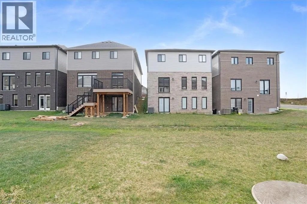 64 GRASSBOURNE Avenue