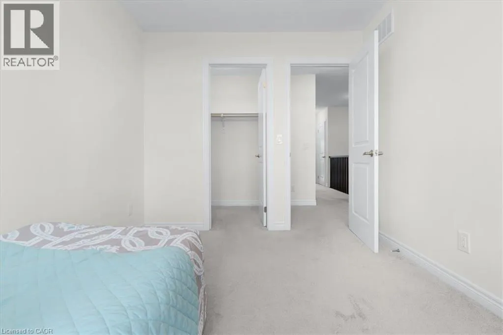 64 GRASSBOURNE Avenue