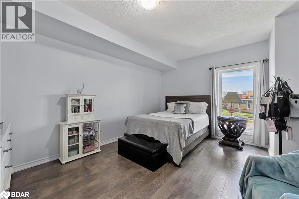 720 YONGE Street Unit# 205, #205