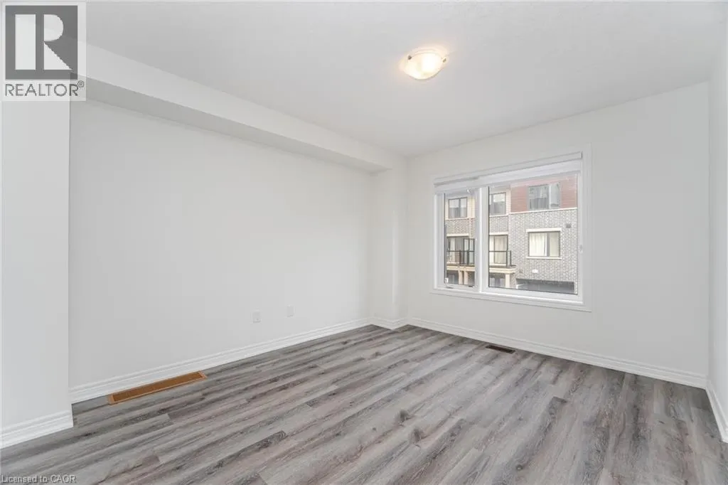 14 DRYDEN Lane