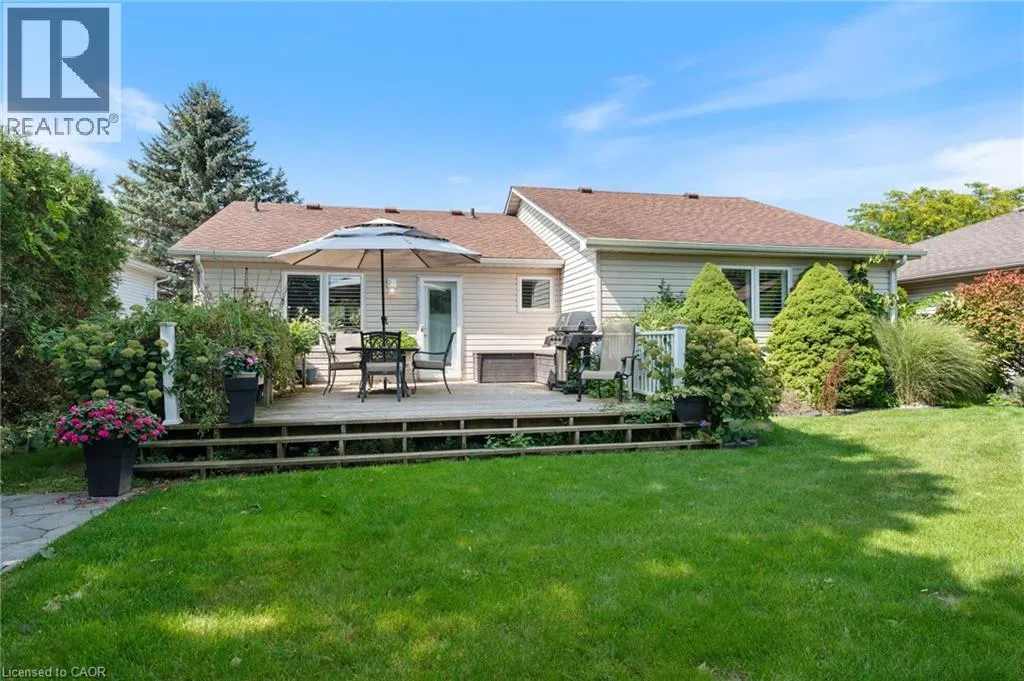 12 BRIARLEA CRES Crescent