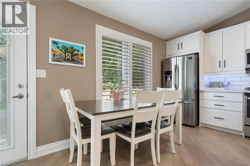 12 BRIARLEA CRES Crescent