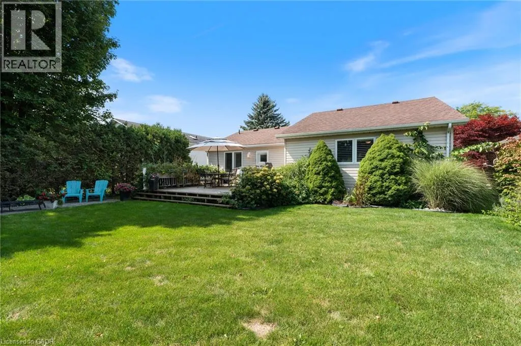 12 BRIARLEA CRES Crescent
