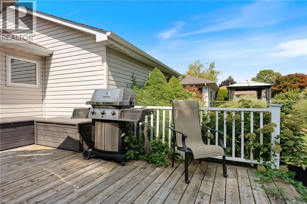 12 BRIARLEA CRES Crescent