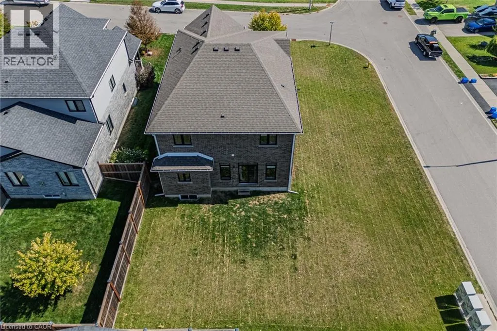 2 SEDGE AVE Avenue