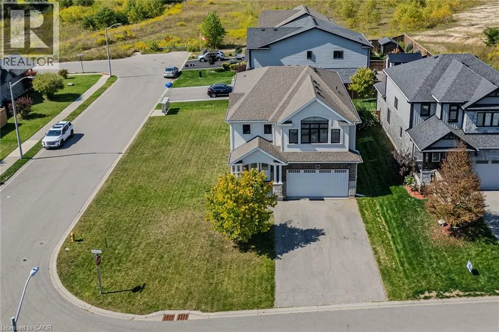 2 SEDGE AVE Avenue