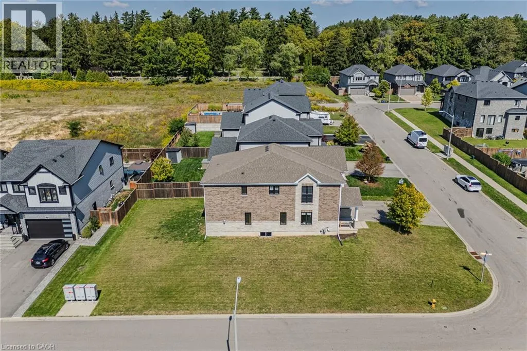 2 SEDGE AVE Avenue