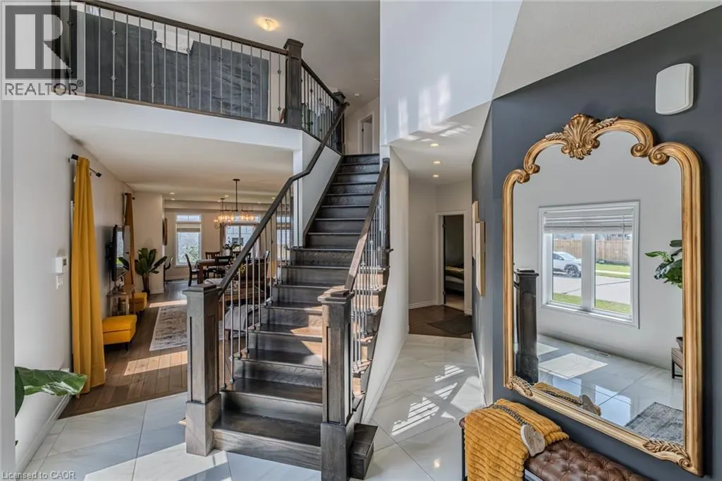 2 SEDGE AVE Avenue