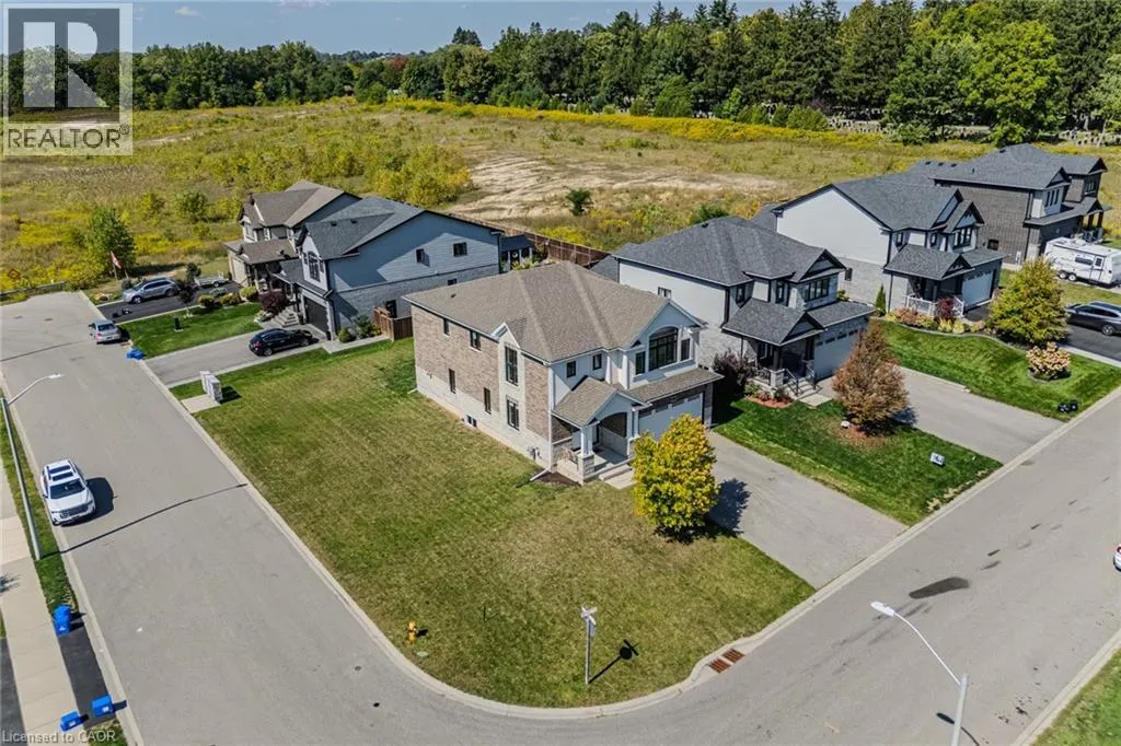 2 SEDGE AVE Avenue