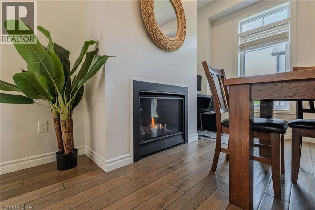 2 SEDGE AVE Avenue