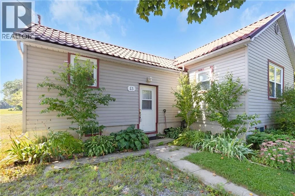 13 GEORGE Street