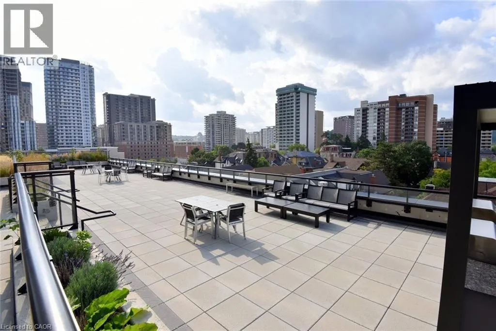 15 QUEEN Street S Unit# 909, #909