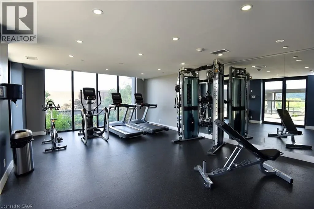 15 QUEEN Street S Unit# 909, #909