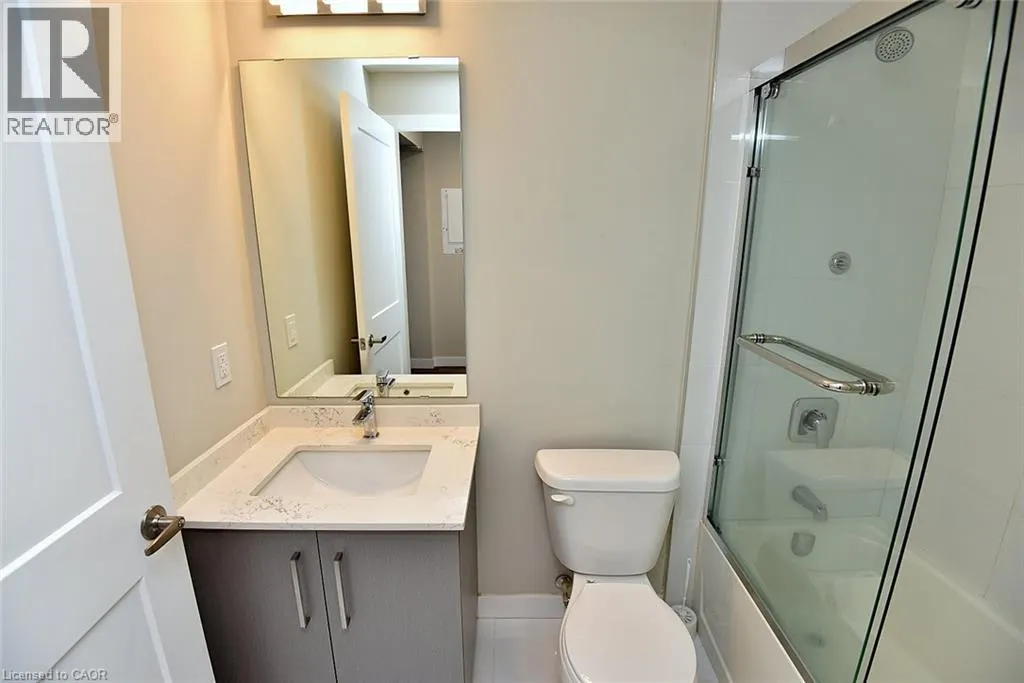 15 QUEEN Street S Unit# 909, #909