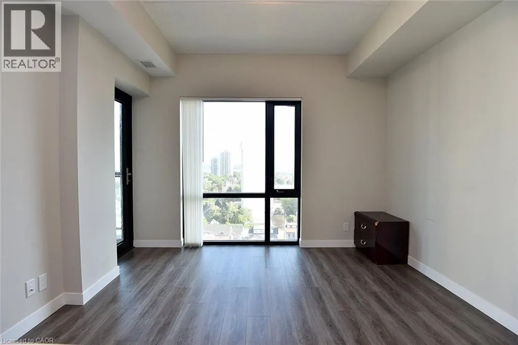 15 QUEEN Street S Unit# 909, #909