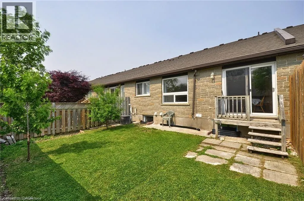 33 BANKSIDE Drive