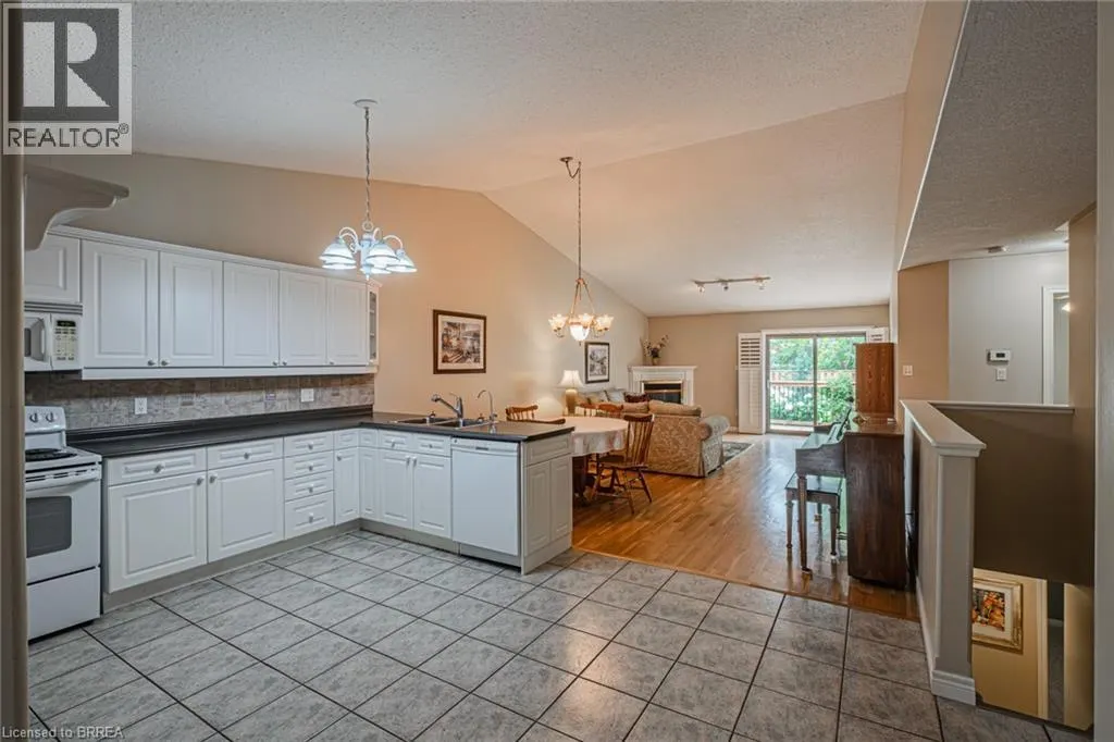 110 SOMERSET Road Unit# 9, #9