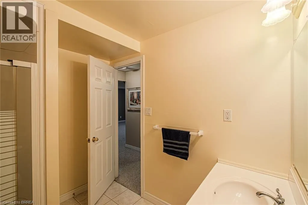 110 SOMERSET Road Unit# 9, #9