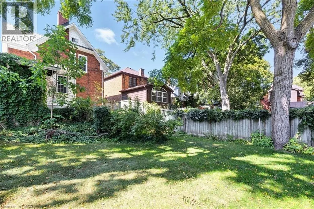 36 EARL Street