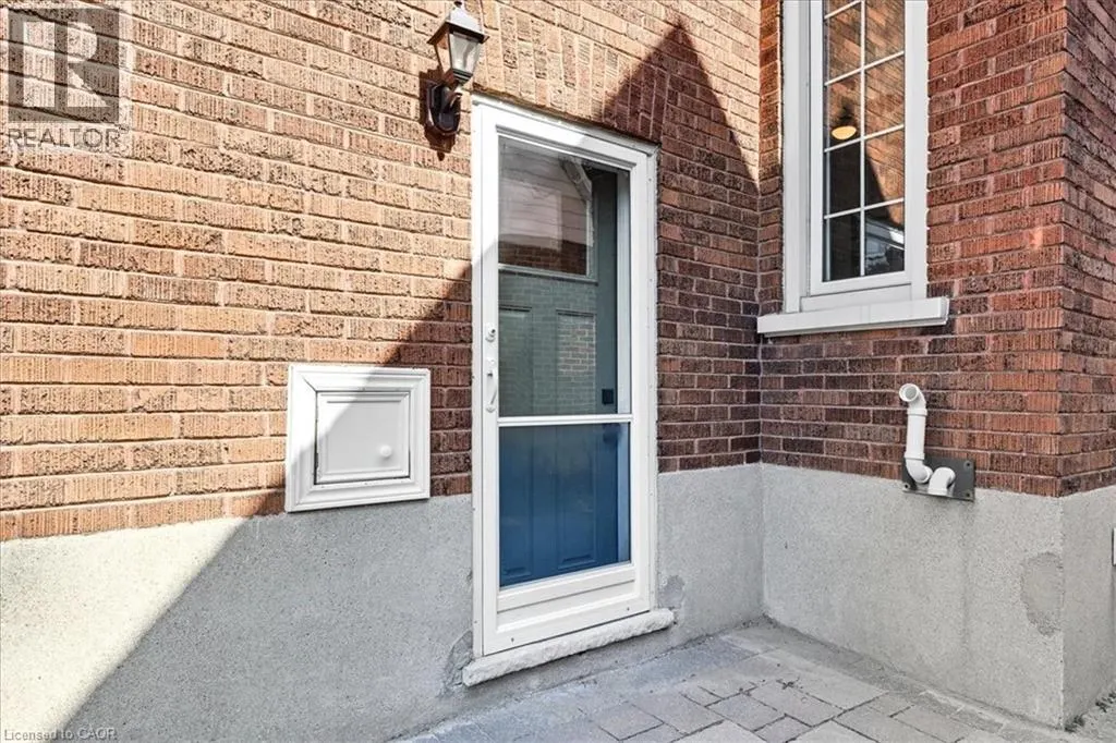 36 EARL Street