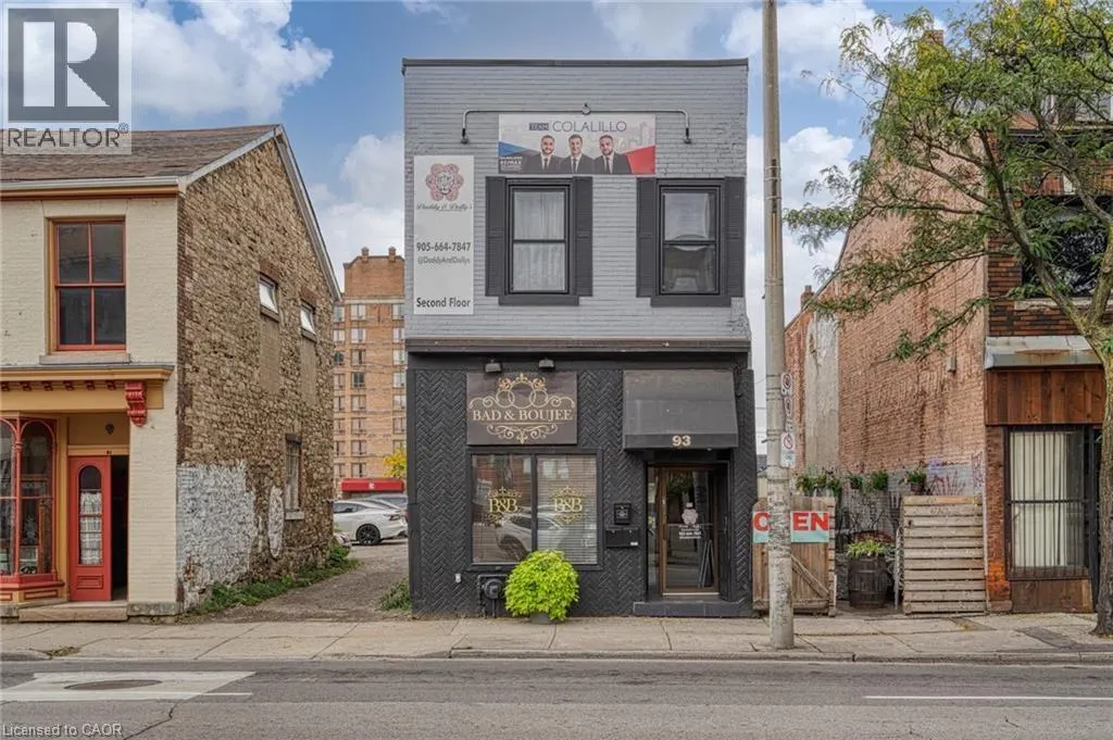 93 JOHN Street S