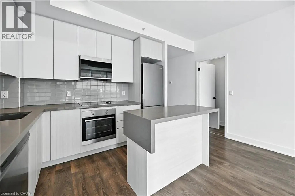 2489 TAUNTON Road Unit# 611, #611